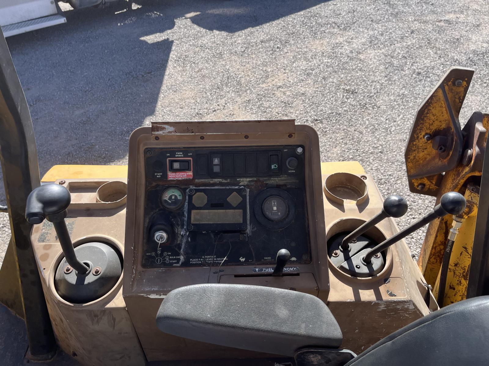 ./imagenes/INVOICE/2019/17329/JOHN DEERE 310D  (18).JPG